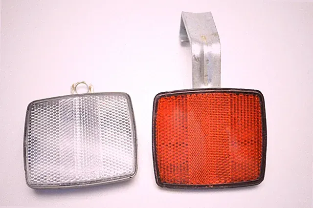 SCHWINN 5625 R-7C TOURING BICYCLE RED AND SILVER CALIPER BRAKE MOUNT REFLECTORS
